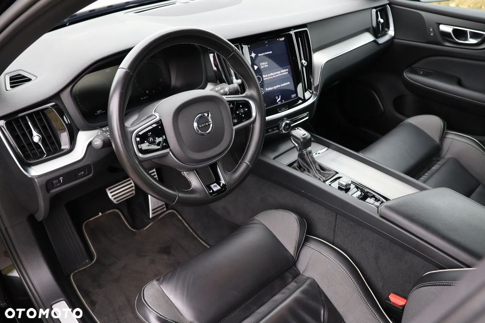Volvo S60 T4 R-Design - 18