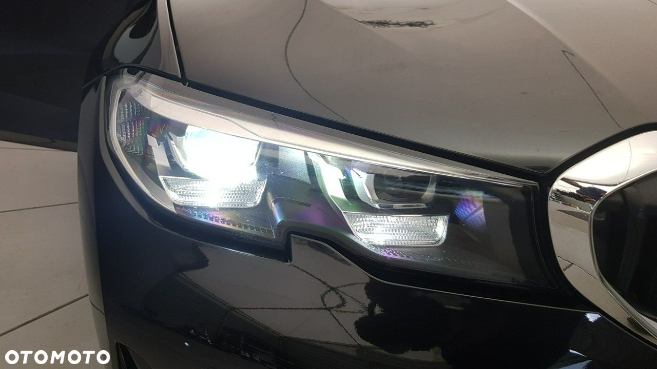 BMW Seria 3 - 15