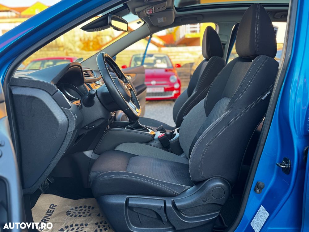 Nissan Qashqai 1.6 DCI Xtronic N-Connecta - 31