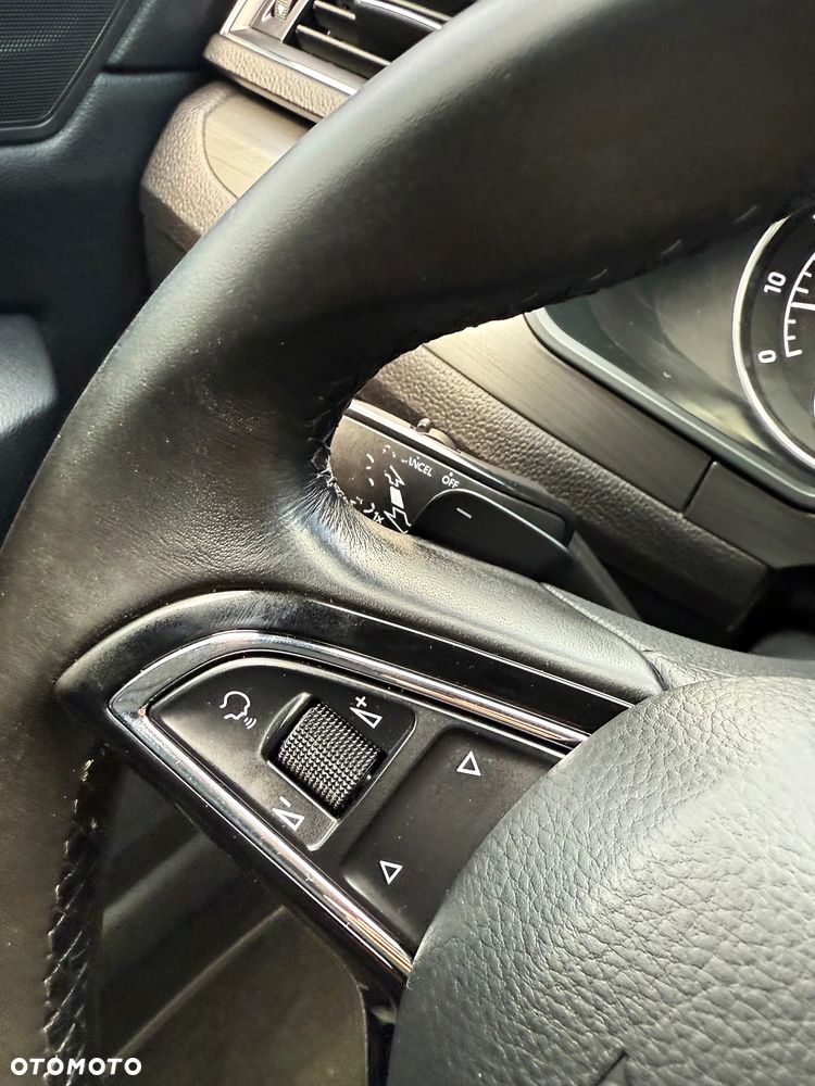 Skoda Superb 1.8 TSI DSG SportLine - 29