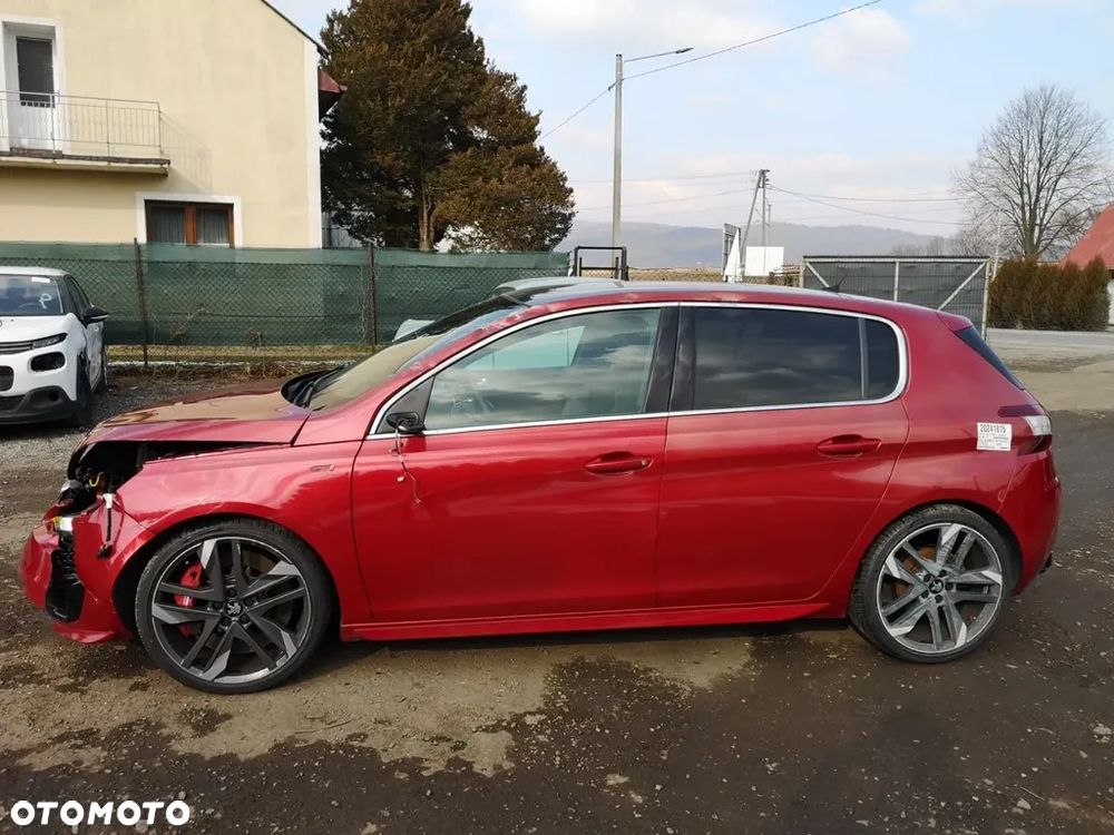 Peugeot 308 1.6 e-THP GTi by Sport S&S - 8