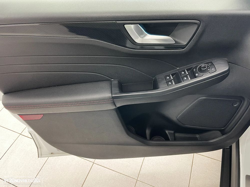 Ford Kuga 1.5 EcoBoost ST-Line X - 12