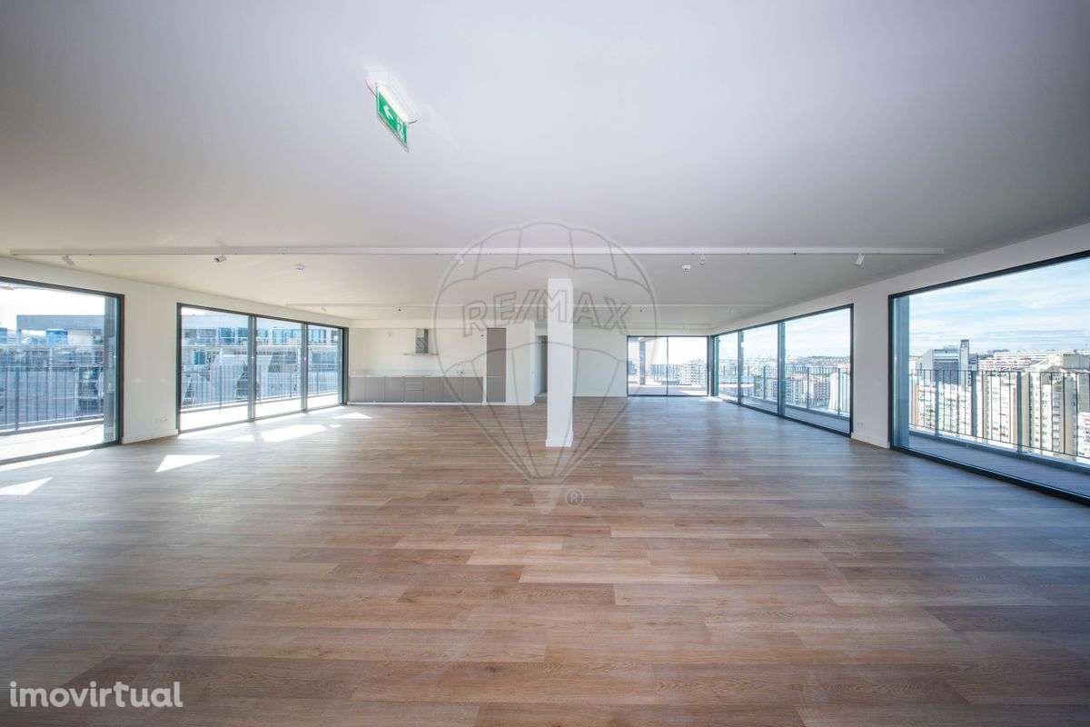 Apartamento T4 para venda - Grande imagem: 2/41