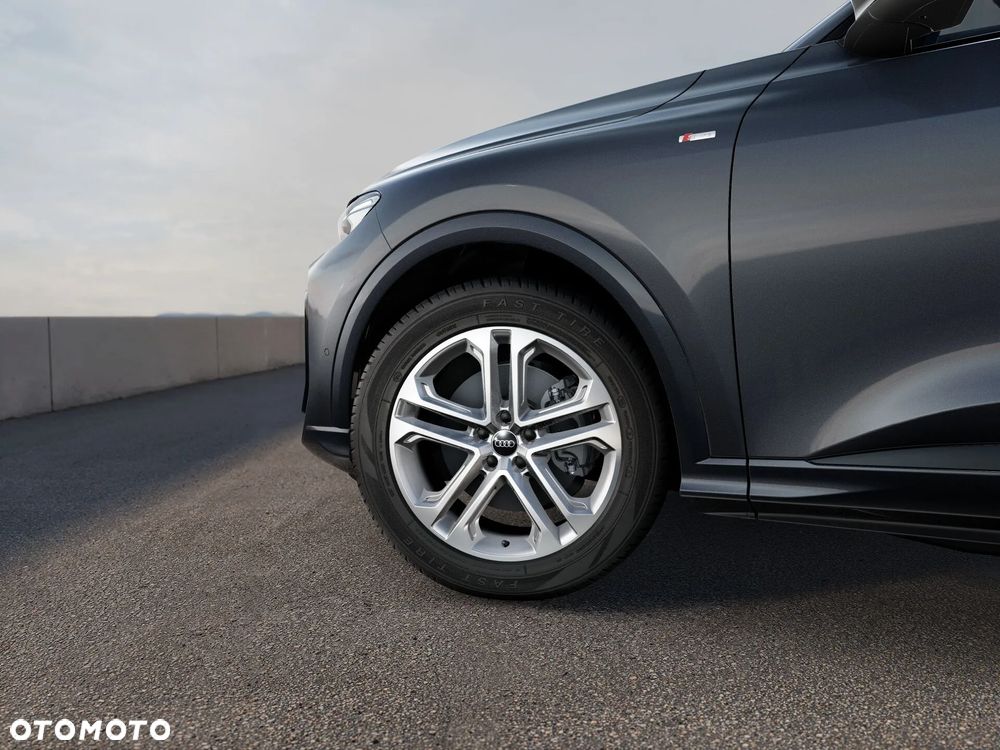 Audi Q5 Sportback - 6