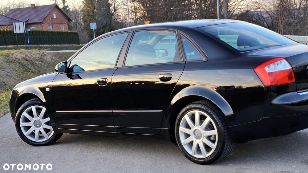 Audi A4 Limousine - 18