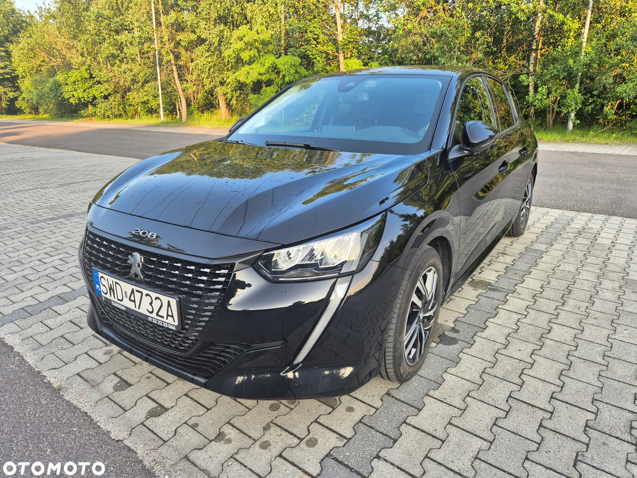 Peugeot 208 1.2 PureTech Allure S&S - 2