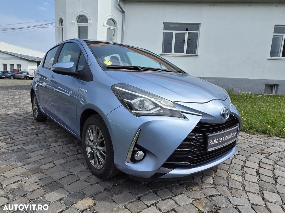 Toyota Yaris 1.5 VVT-i HSD Luna - 2