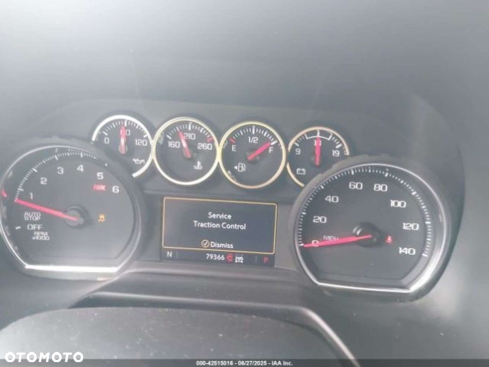 Chevrolet Tahoe - 12