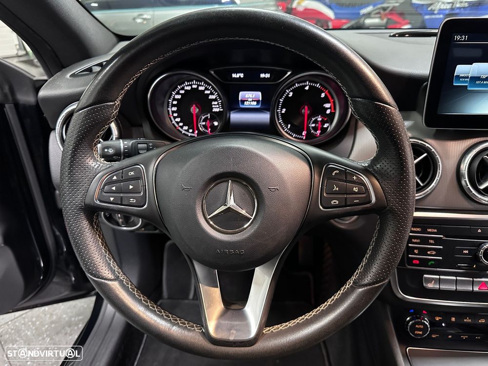 Mercedes-Benz CLA 180 d Shooting Brake Urban - 13