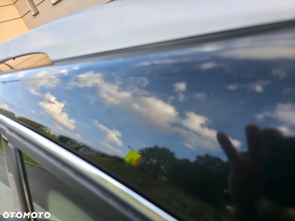 Renault Laguna 2.0 DCi FAP GT - 21