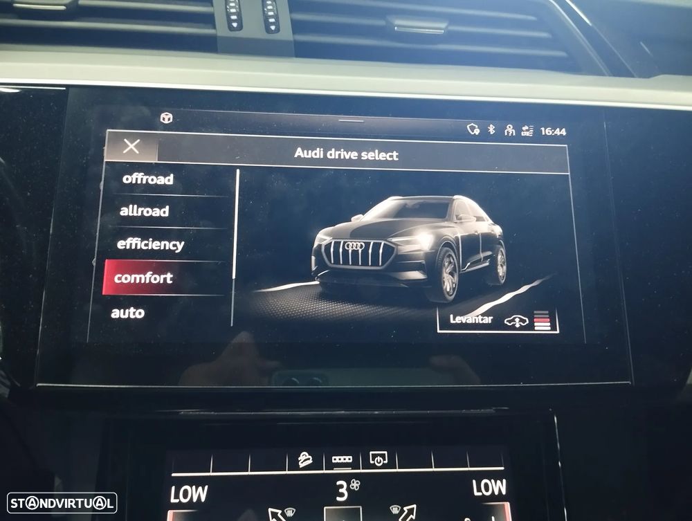 Audi e-tron Sportback 55 quattro S line - 37