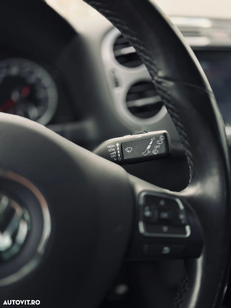 Volkswagen Tiguan 2.0 TDI DPF 4Motion BlueMotion Technology DSG Cup Sport & Style - 13