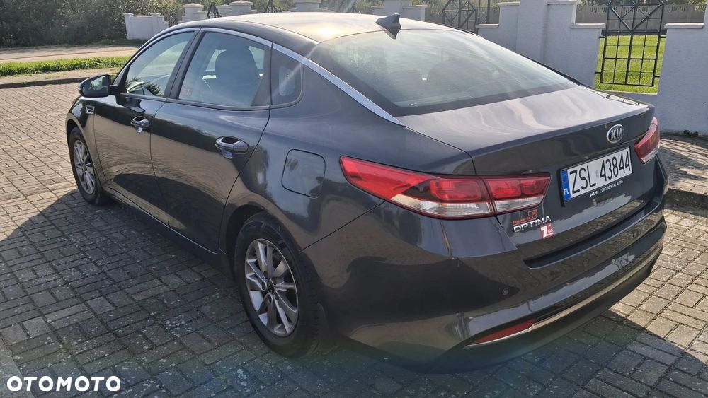 Kia Optima - 5