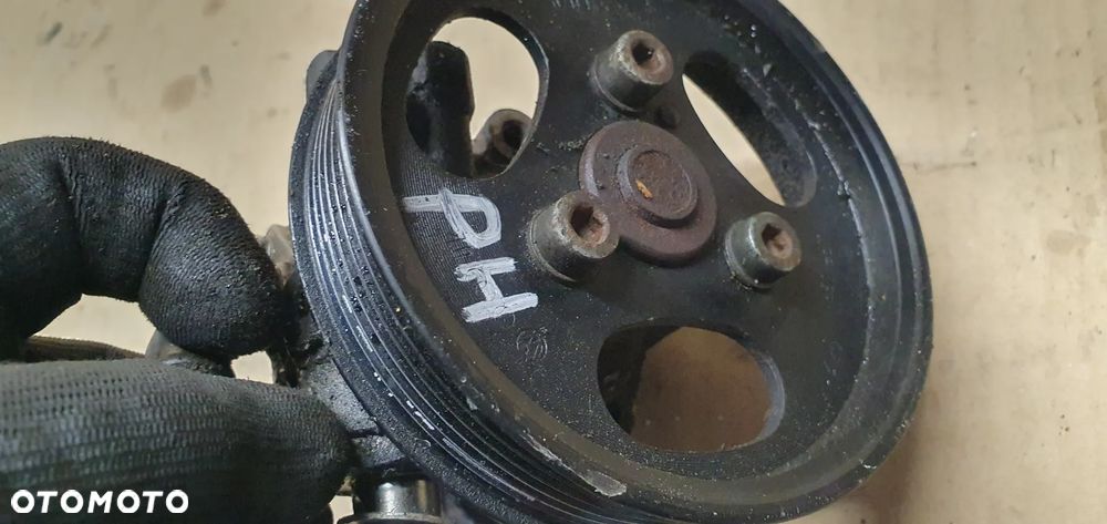 Pompa wspomagania kierownicy VW Phaeton 3.2 R32 7L5422154A - 10