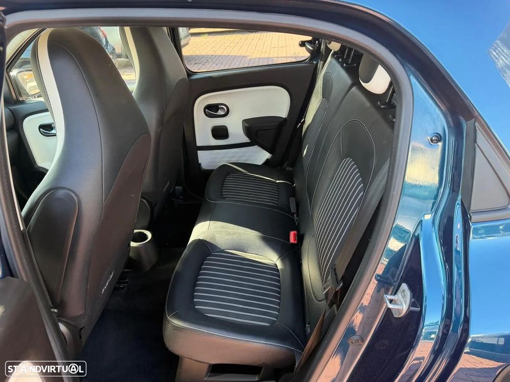 Renault Twingo Z.E. 22 Intens - 18