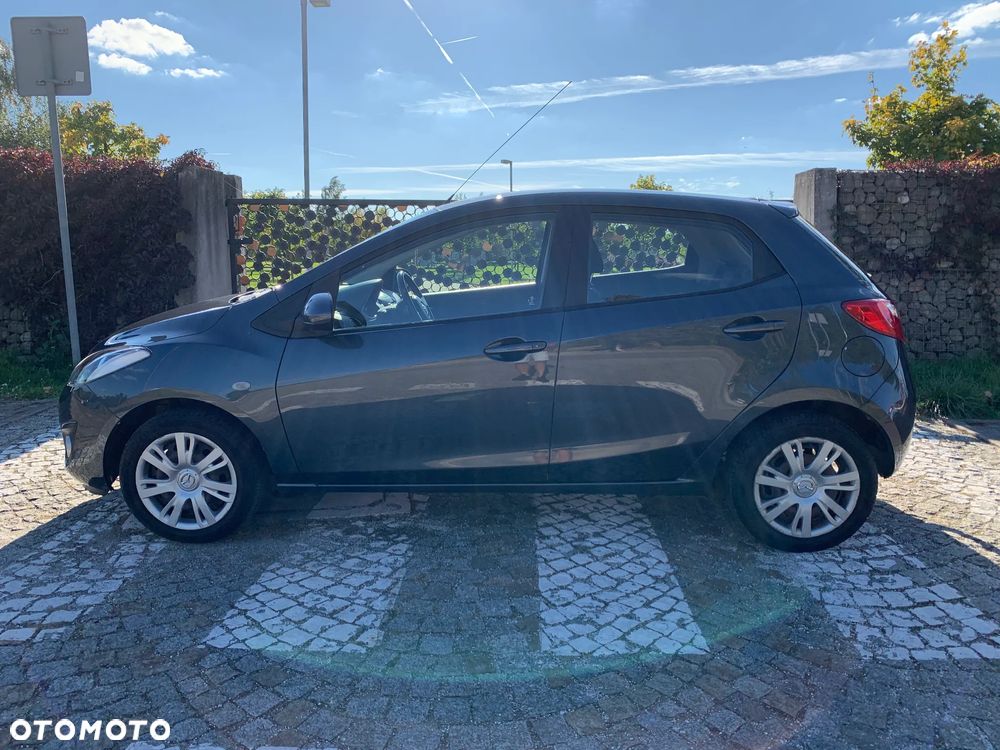 Mazda 2 - 8