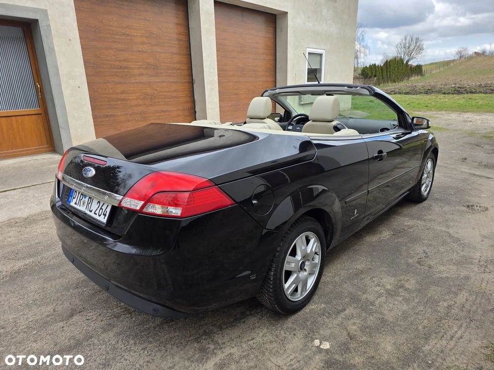 Ford Focus 2.0 16V Titanium - 35