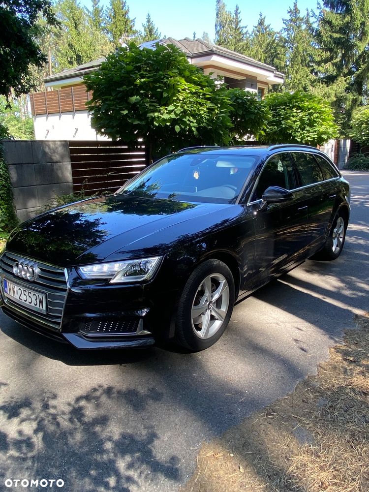 Audi A4 Avant 35 TFSI S tronic - 1
