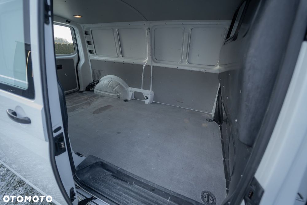 Volkswagen Transporter T5 - 26