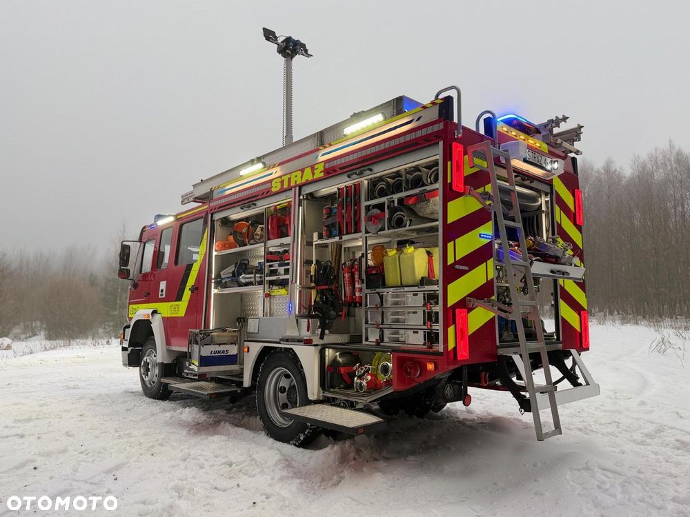 MAN Straż pożarna, Pojazd pożarniczy, Wóz strażacki, MAN L80 średni GBA 4x4 CNBOP, wyciągarka, 3000l wody, reduktor, blokady, mosty - 8