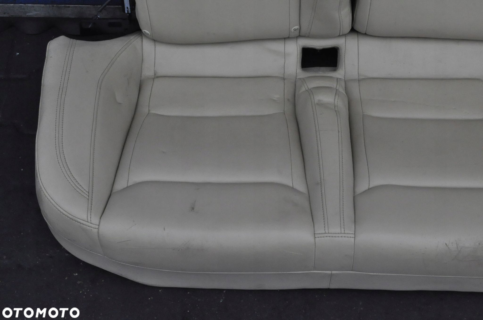 Tesla Model S KANAPA TYŁ TYLNA GRZANA SKÓRA JASNA - 2