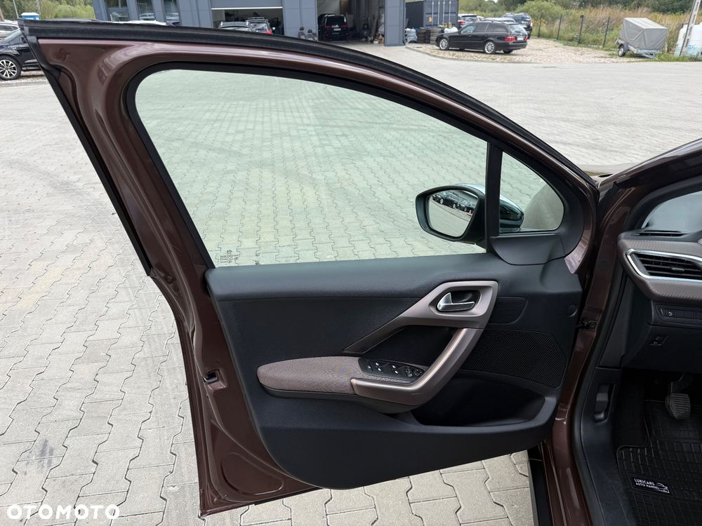 Peugeot 2008 1.6 VTi Style - 19