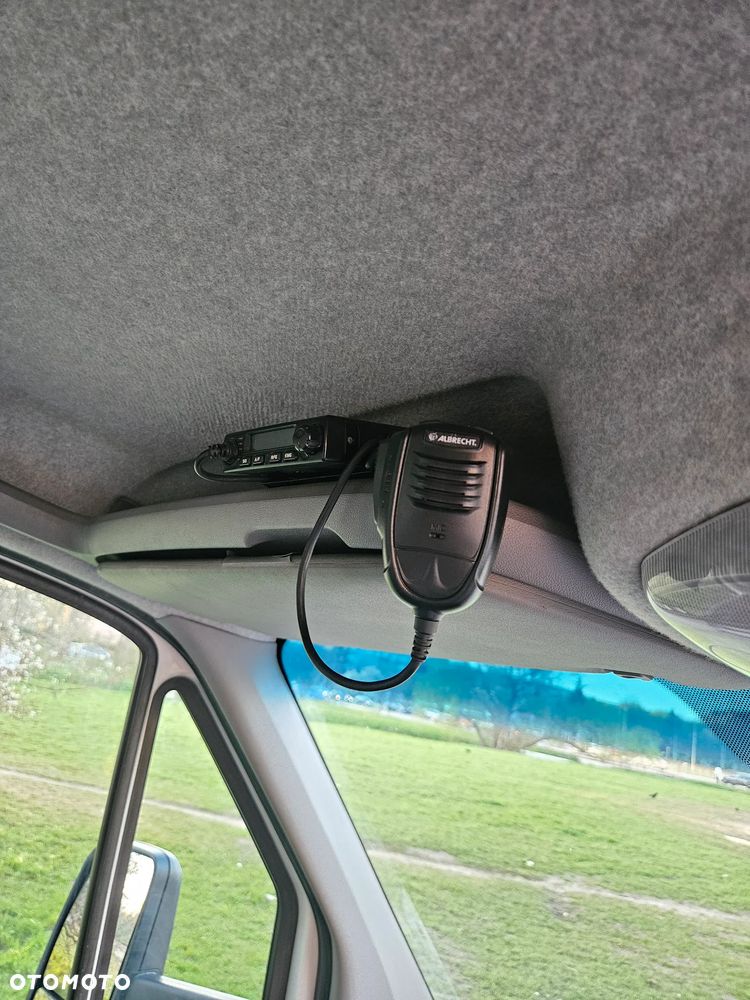 Mercedes-Benz Sprinter - 9