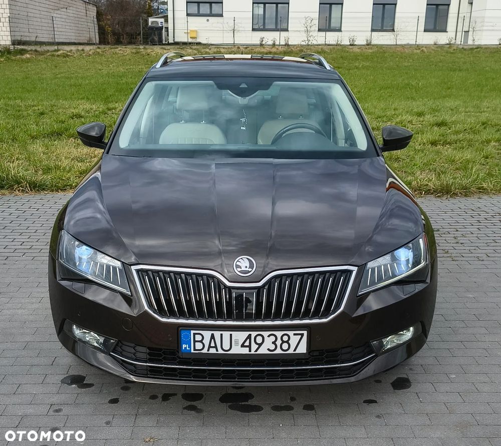 Skoda Superb 2.0 TDI L&K DSG - 2
