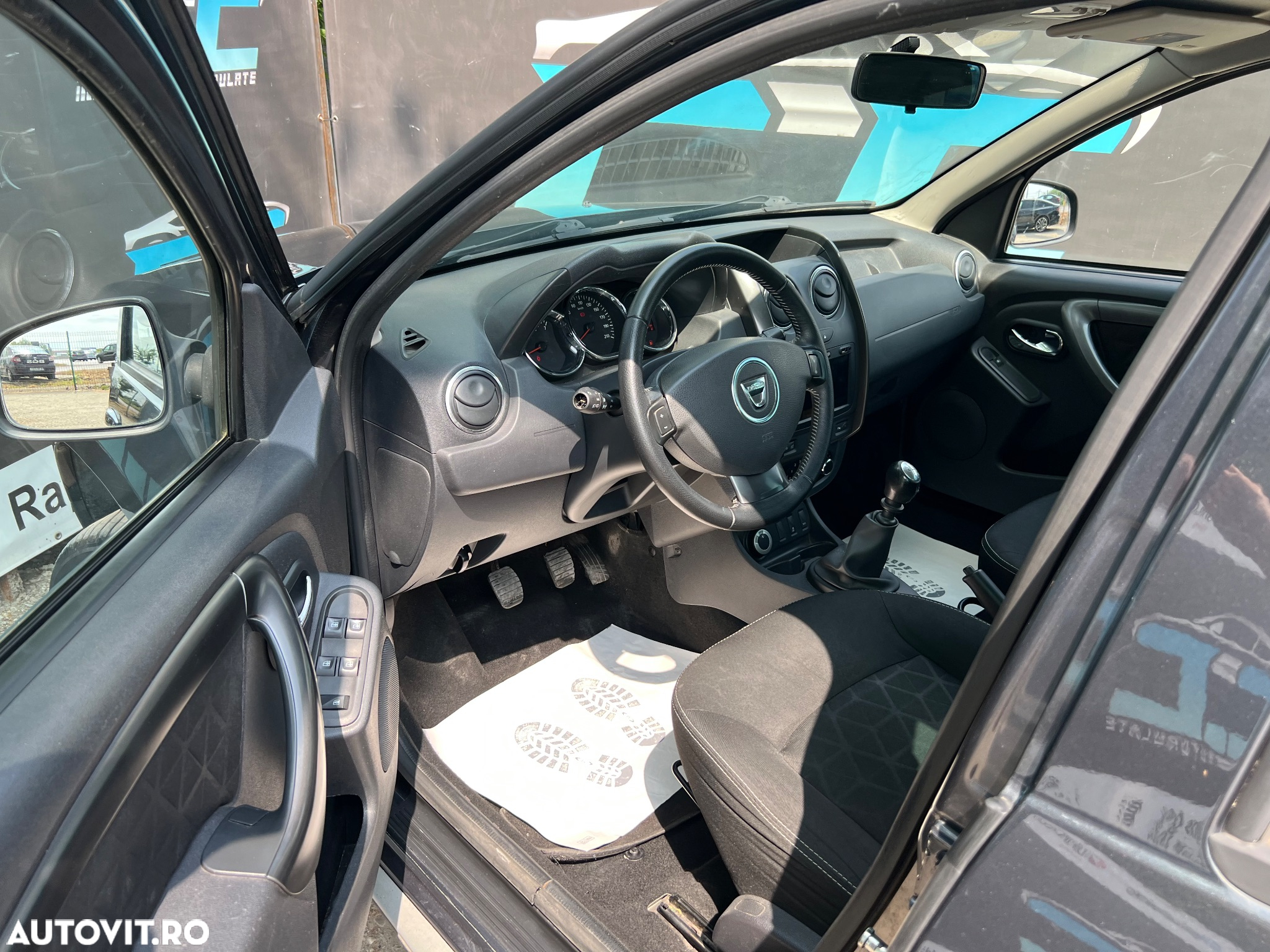 Dacia Duster 1.5 dCi 4x4 Prestige - 11