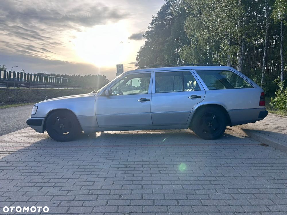 Mercedes-Benz W124 (1984-1993) - 2