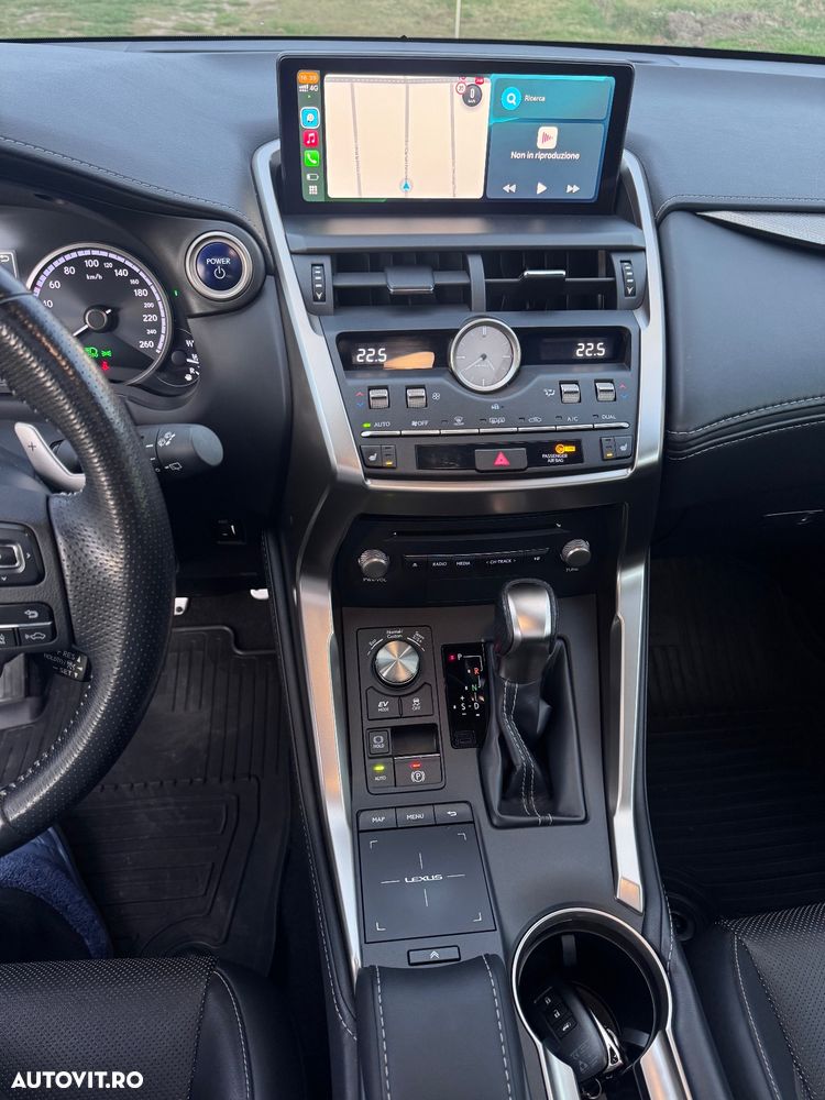 Lexus Seria NX 300h AWD F Sport - 16