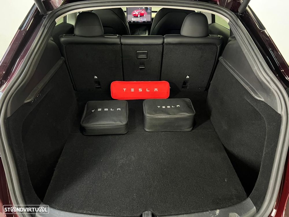 Tesla Model Y Long Range Tração Integral - 21