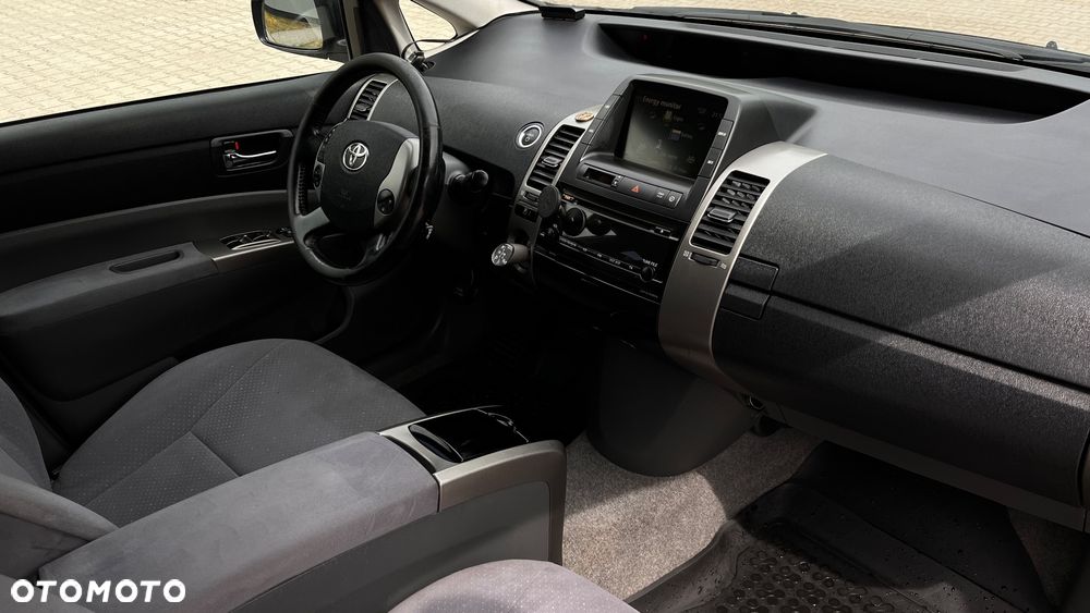 Toyota Prius 1.5 VVT-i Prestige - 9