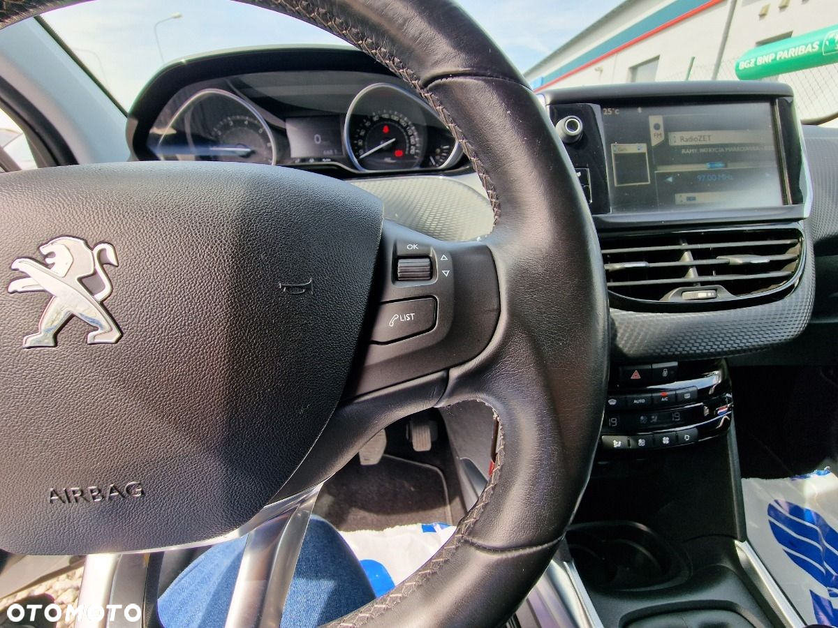 Peugeot 2008 - 13