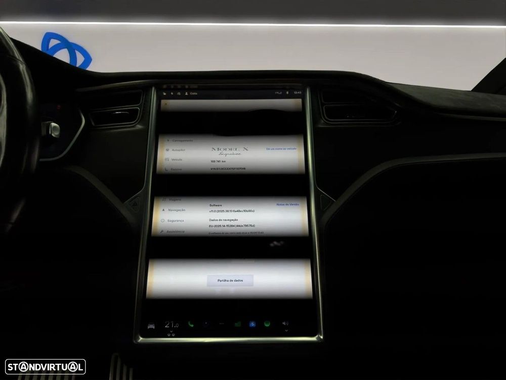 Tesla Model S P90D - 17