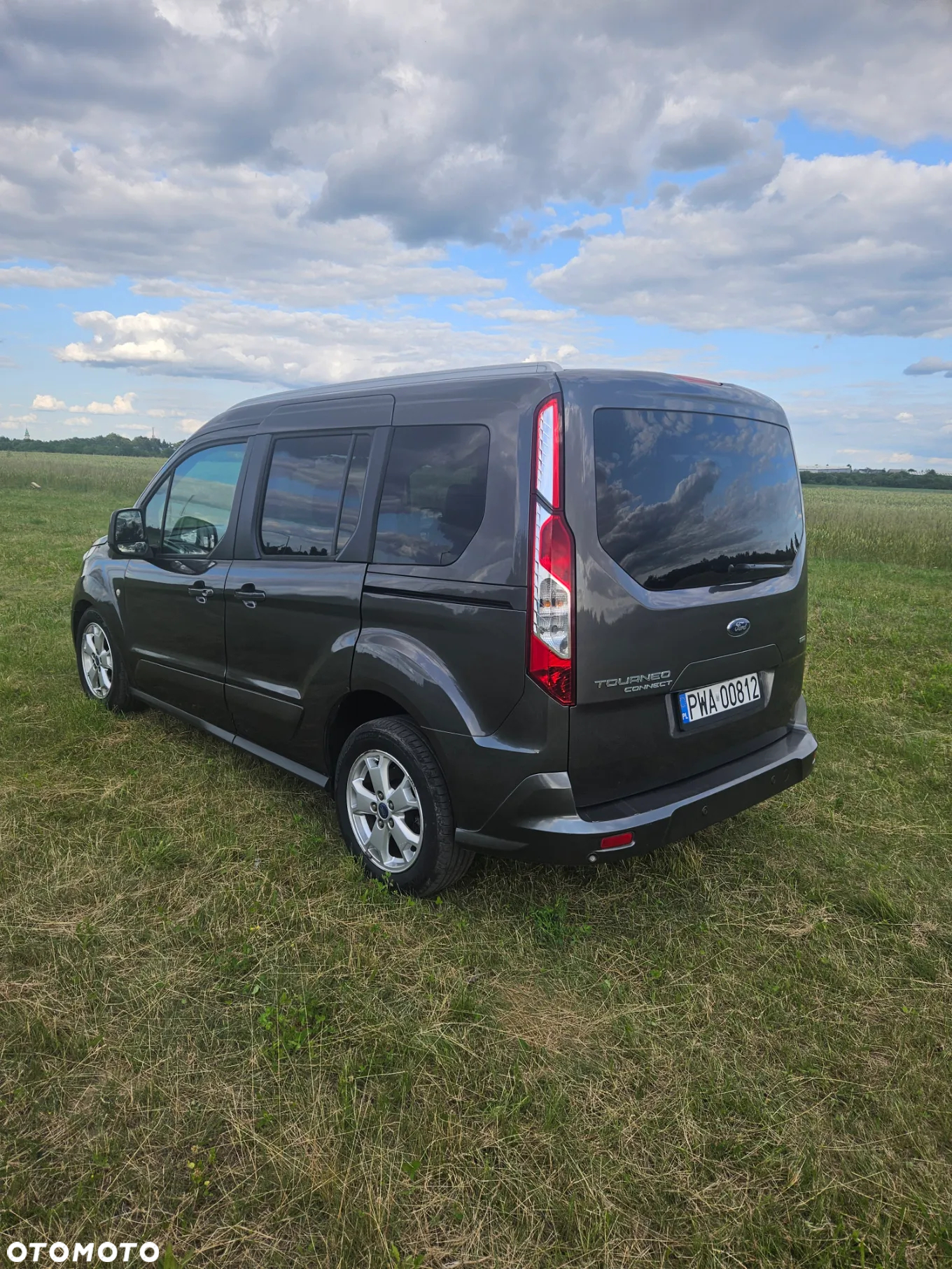 Ford Tourneo Connect 1.0 EcoBoost Titanium - 10