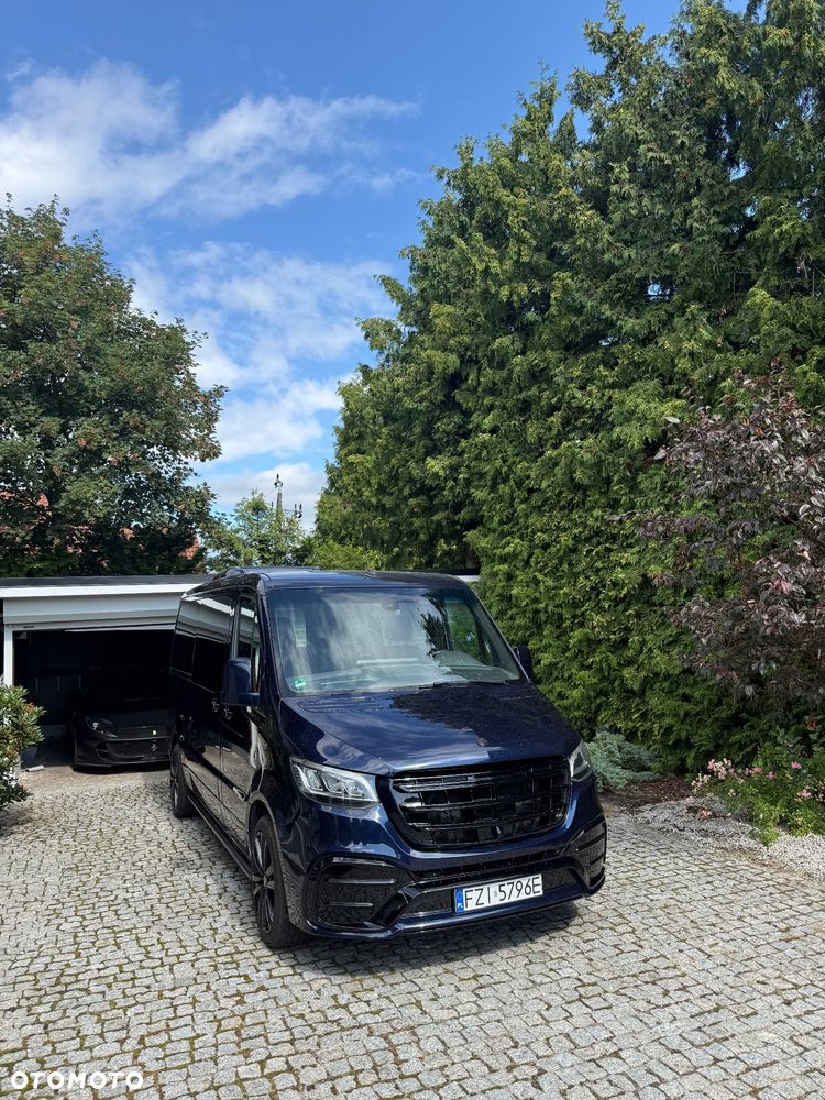 Mercedes-Benz Sprinter - 23