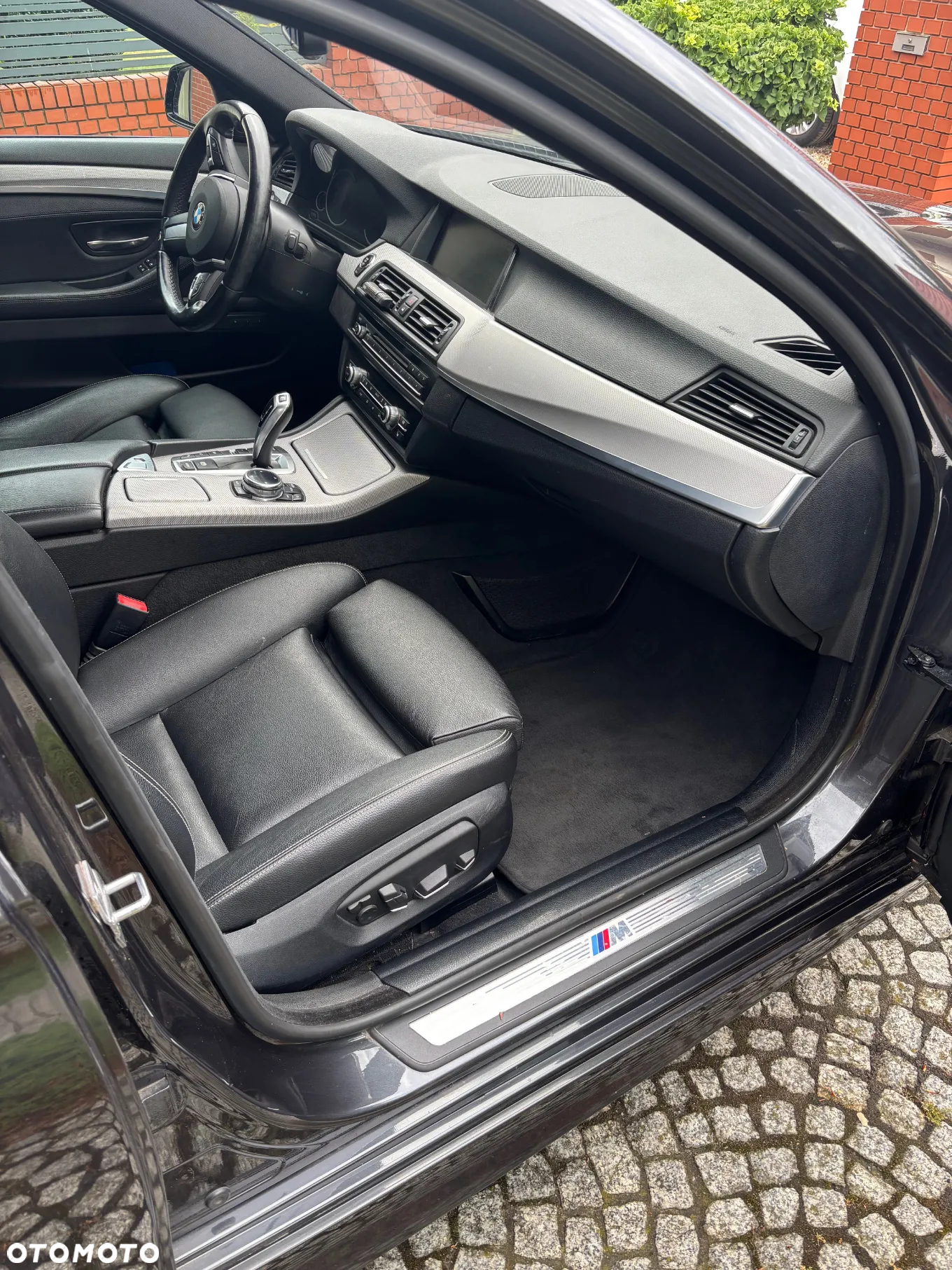 BMW Seria 5 530d xDrive - 7