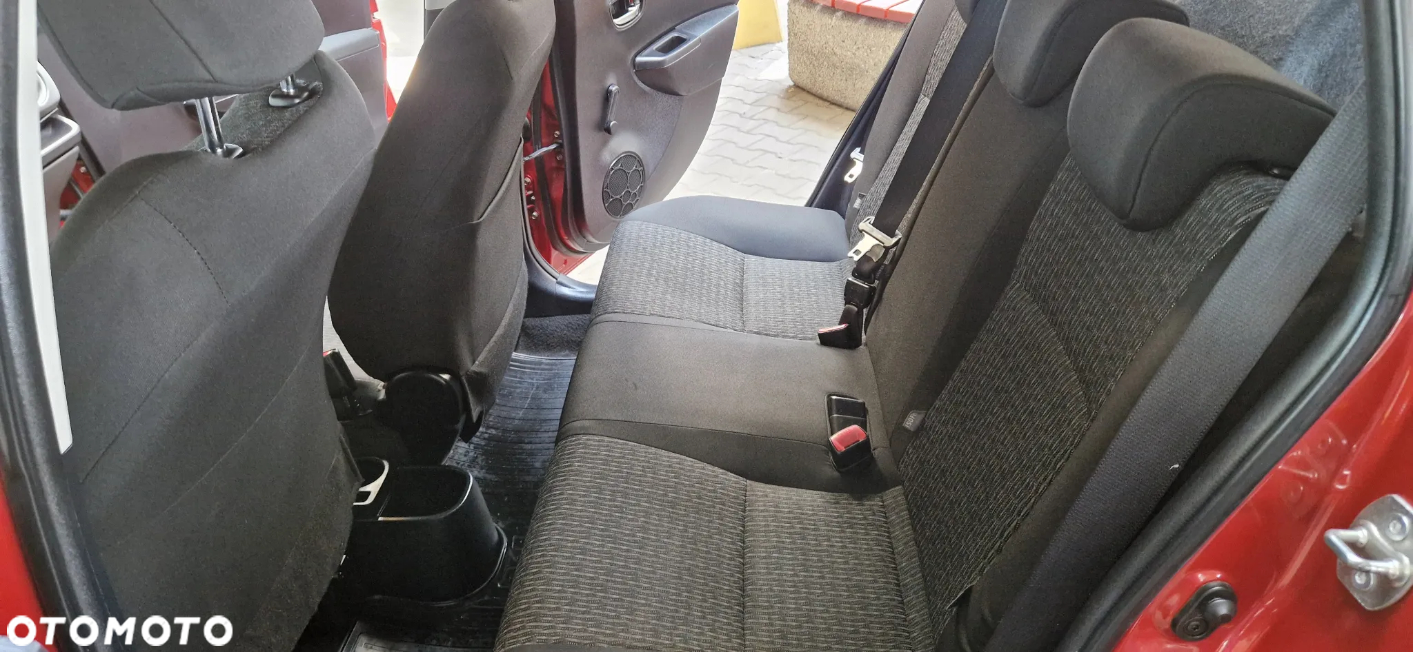 Toyota Yaris 1.33 VVT-i Executive - 17