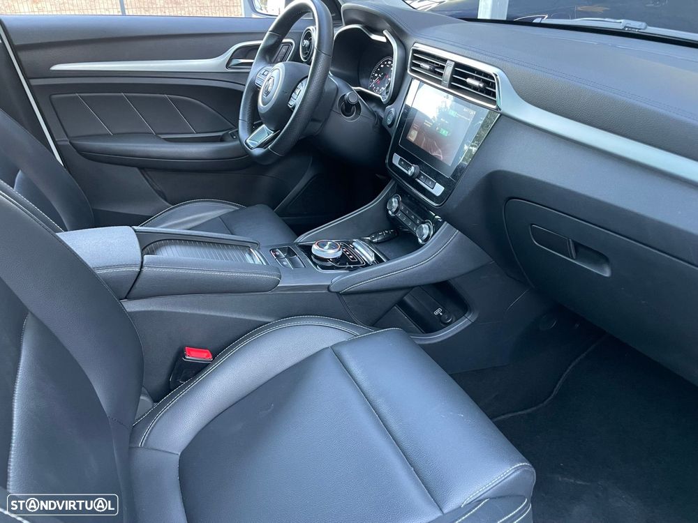 MG ZS EV 44.5 kWh Luxury - 11