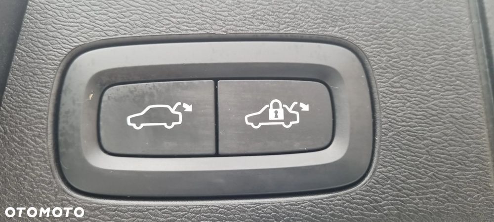 Volvo XC 60 ver-b4-d-momentum-pro - 20