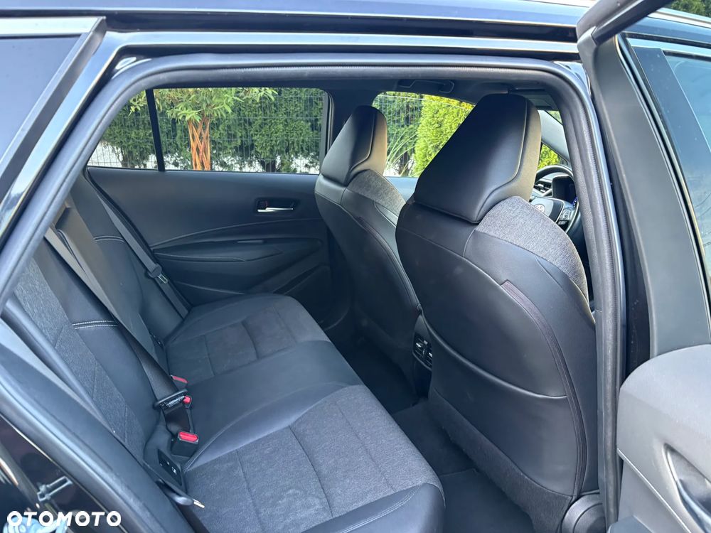 Toyota Corolla - 15