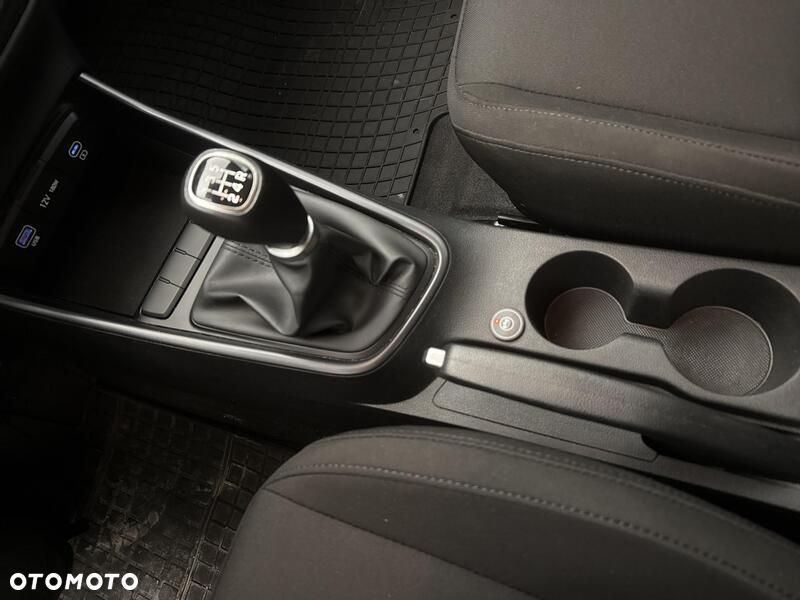 Hyundai i20 1.2 Modern - 17