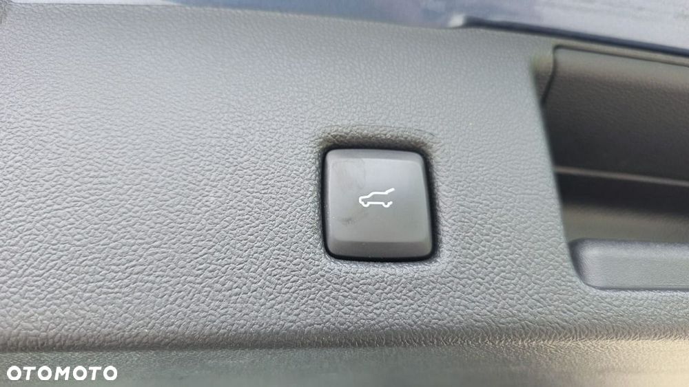 Ford Kuga - 27