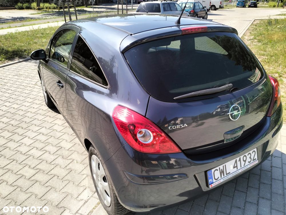 Opel Corsa 1.4 16V Active - 9