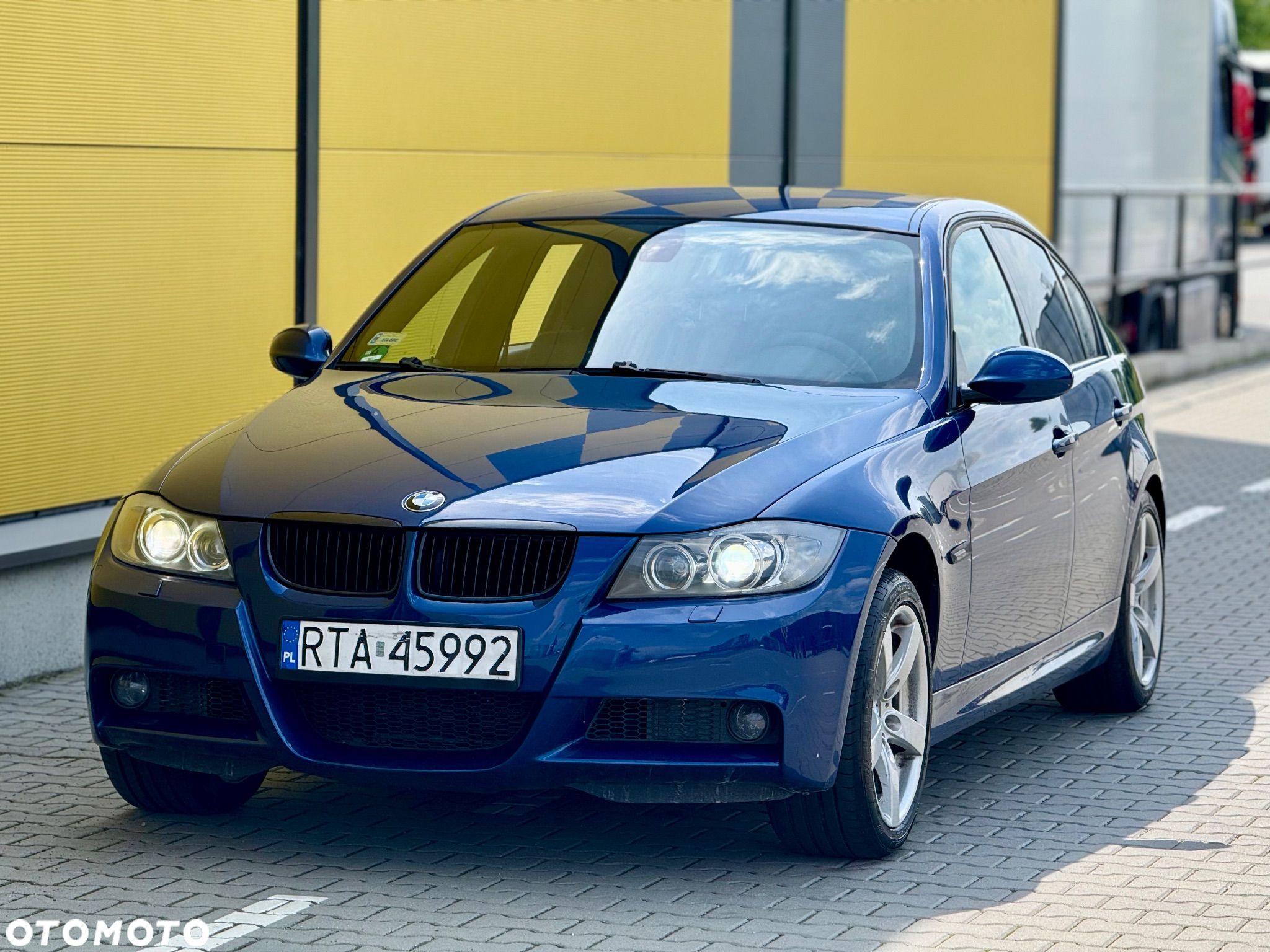 BMW Seria 3 320i - 1