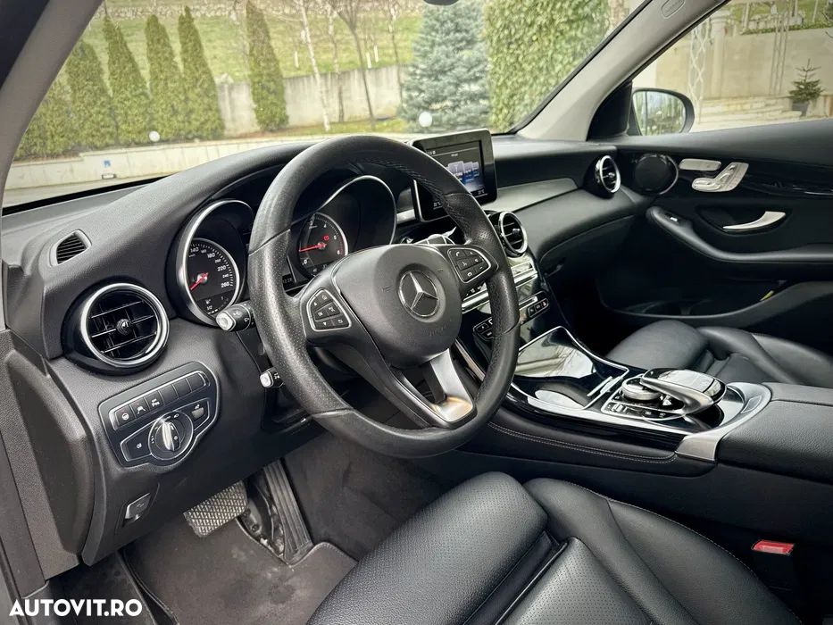Mercedes-Benz GLC - 4