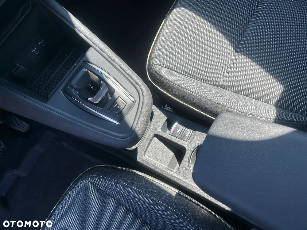 Mitsubishi Grandis 1.3T mHEV Intense Style Cold DCT - 12