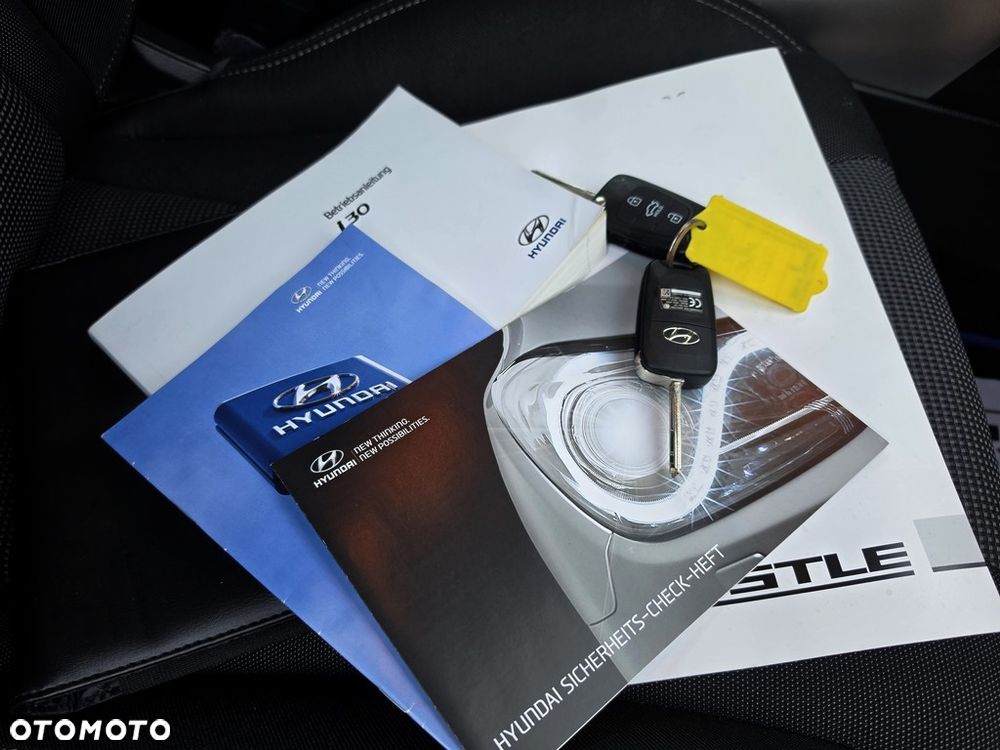 Hyundai i30 1.6 Fifa World Cup Edition - 40