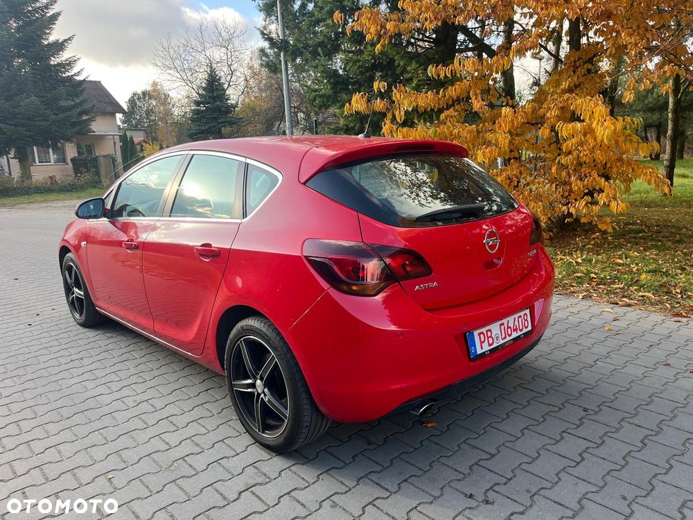 Opel Astra 1.4 Turbo 150 Jahre - 3